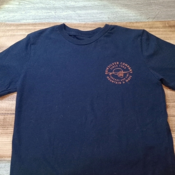 Quiksilver Other - Quicksilver T-shirt kids size medium